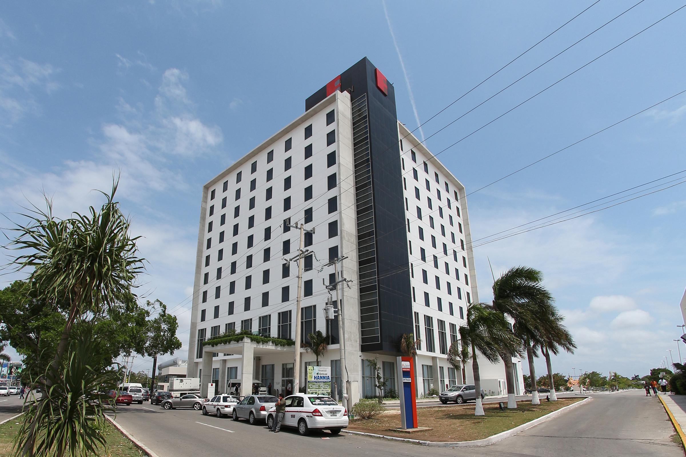 Fiesta Inn Mérida Exteriér fotografie