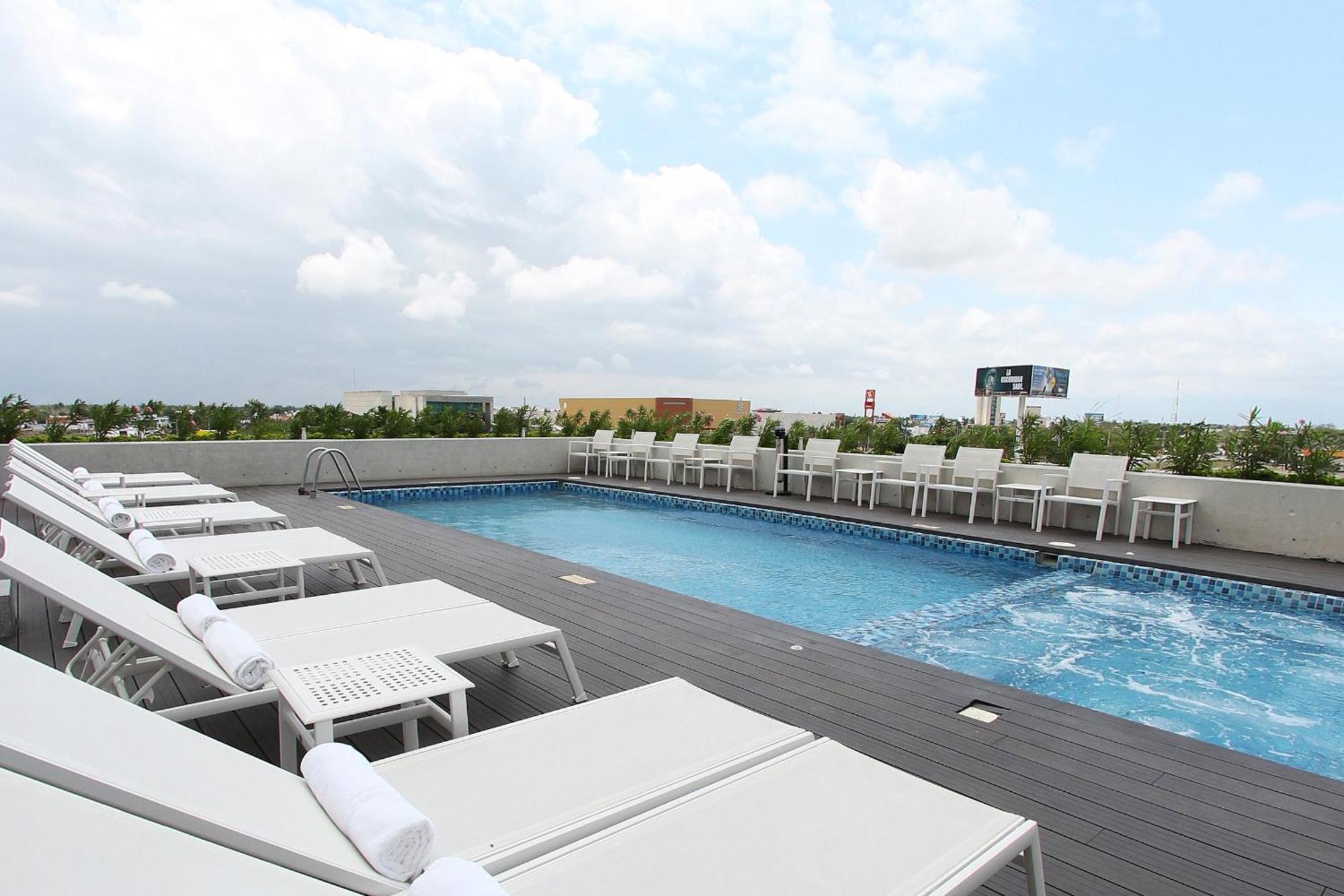 Fiesta Inn Mérida Exteriér fotografie